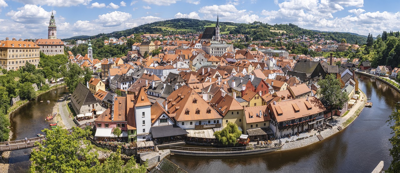 Gross rental yields Czech Republic: Prague and 4 other cities image