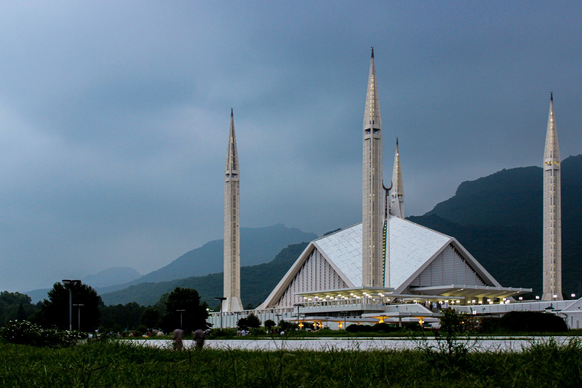 Gross rental yields in Pakistan: Karachi and 3 other cities image