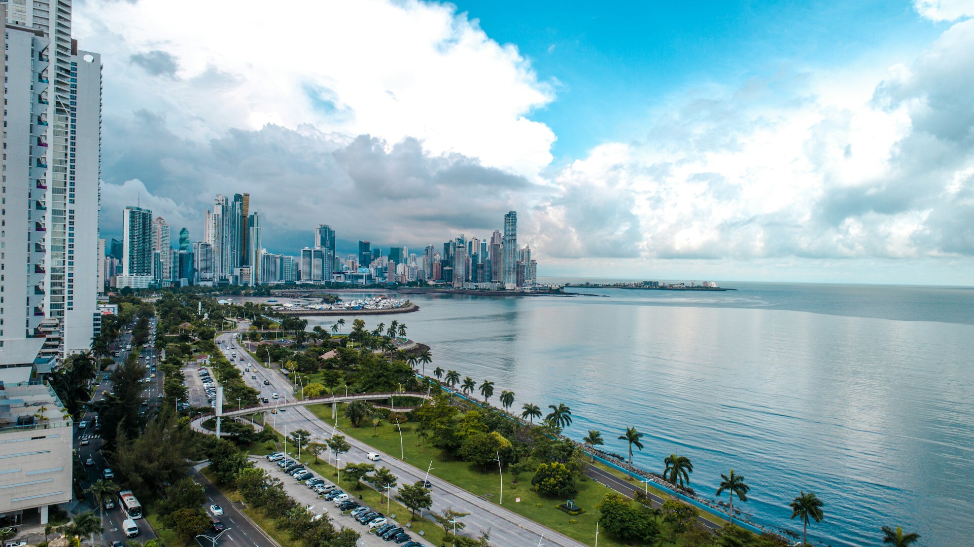 Gross rental yields in Panama: Panama City, Oeste, and Coclé image