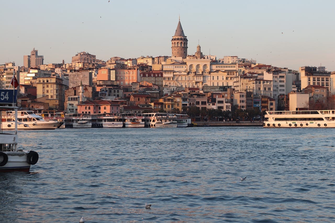 Turkey real estate surges: 7.4% yields, but prices fall in real terms
