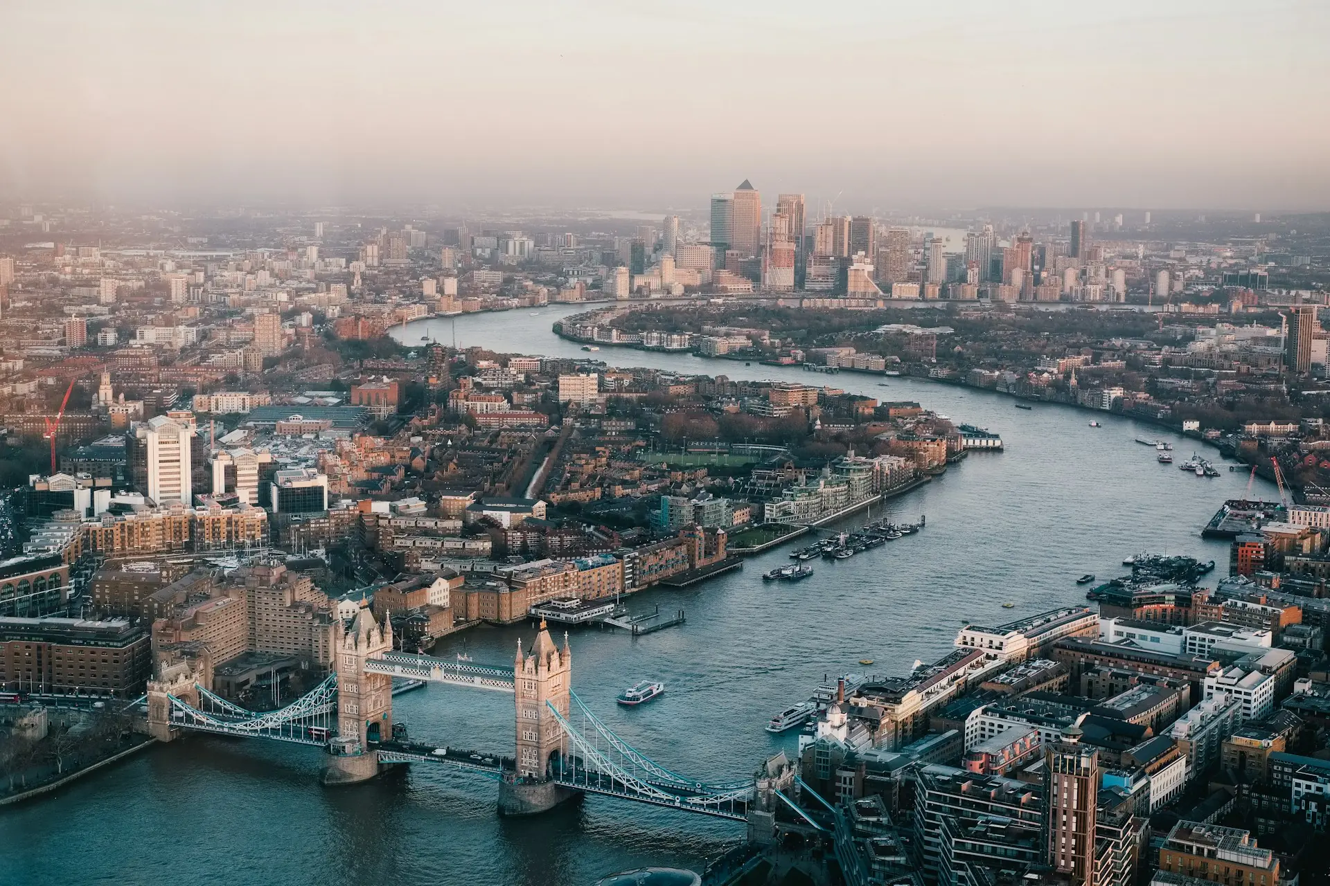 Gross rental yields in the United Kingdom: London and 7 other cities image
